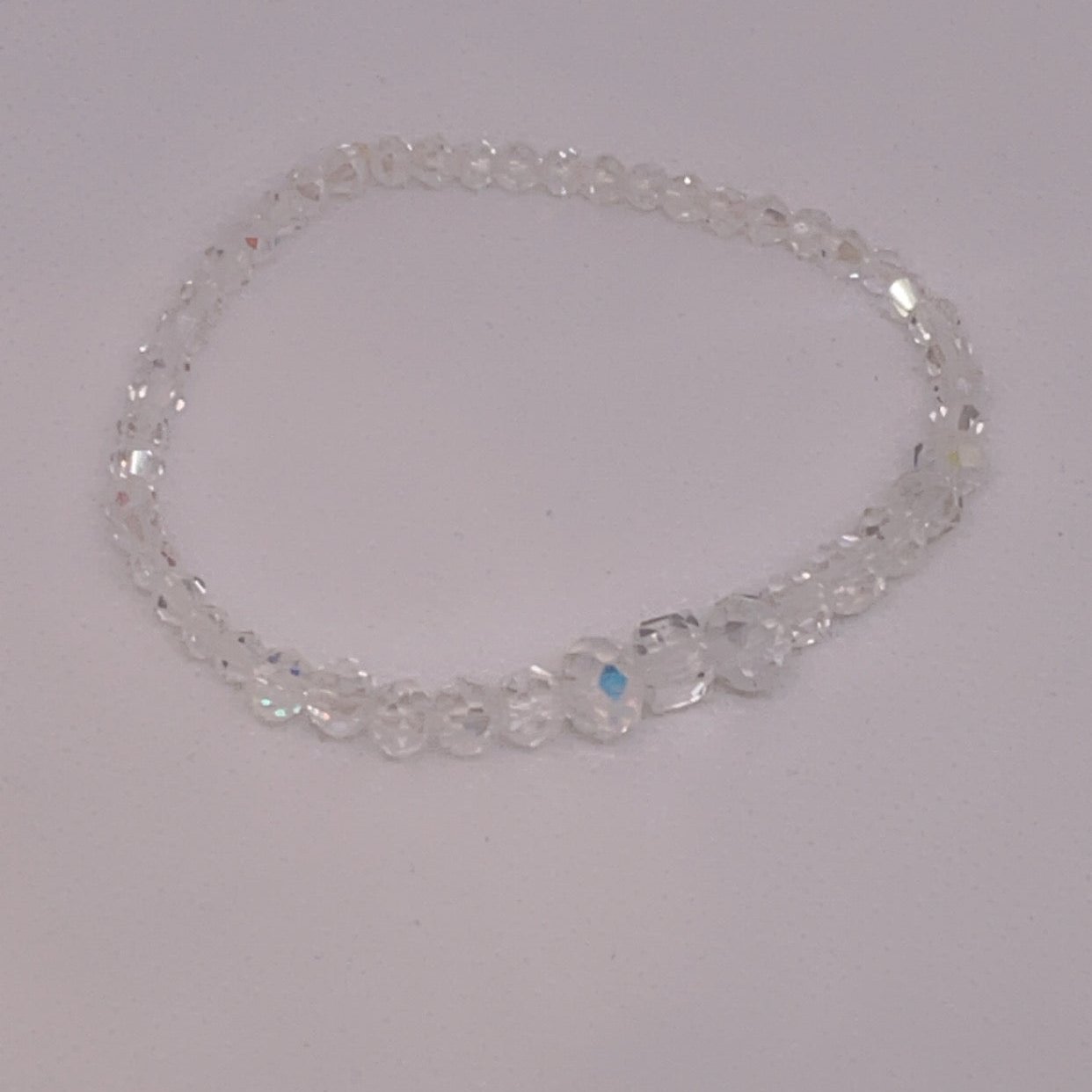 CLAWR AB OVAL CRYSTAL BEADS 4mm Australian crystal sparkling bead stretchy bracelet