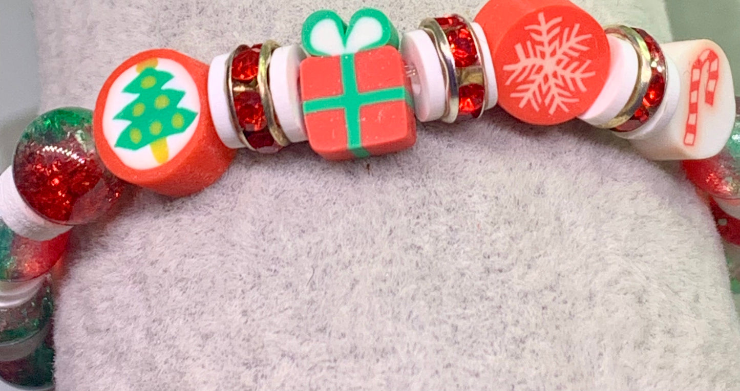 Front of Gem and spacer Christmas charm Bracelet