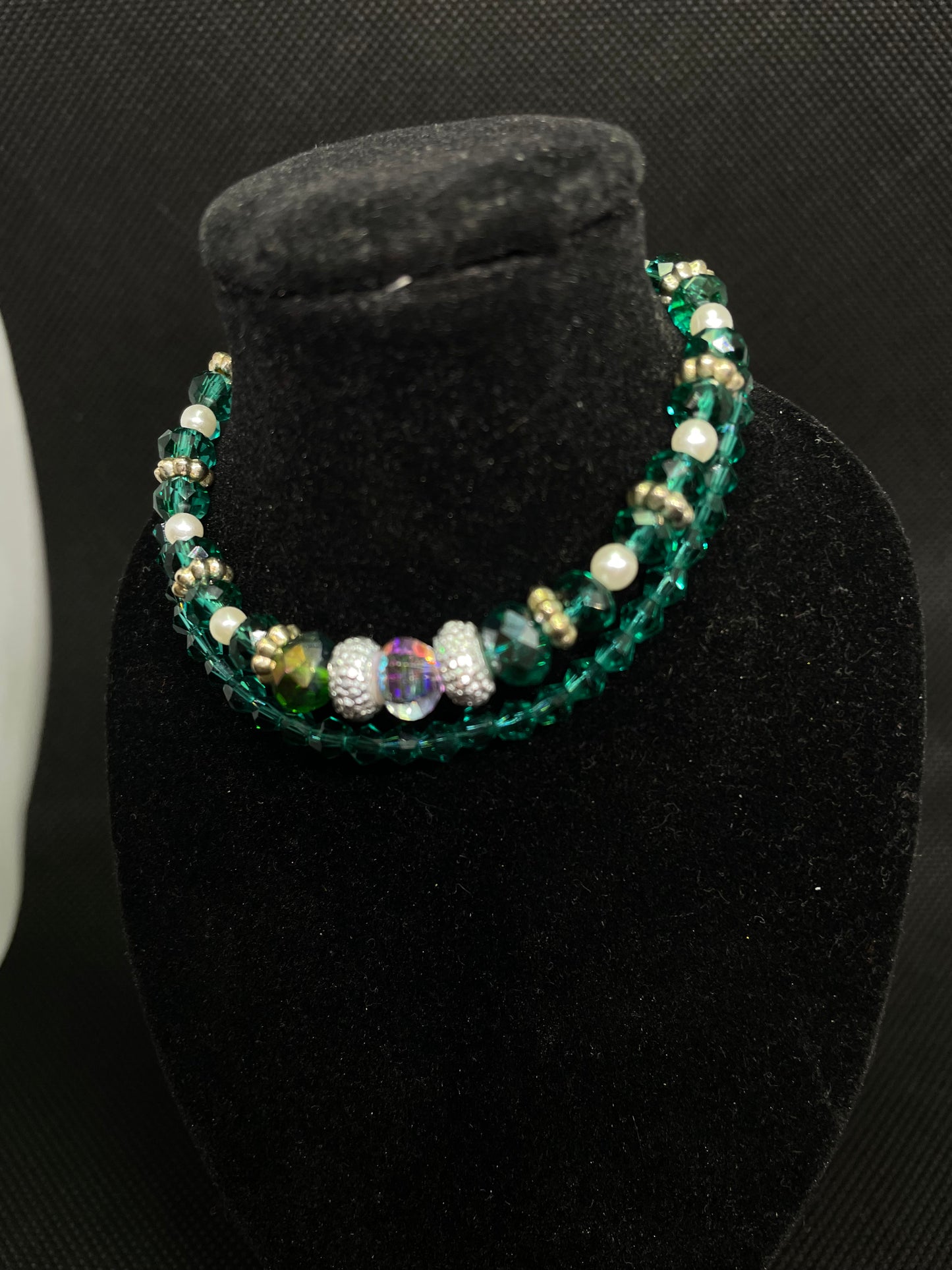 Stylish Green Crystal and Pearl Bracelets - Ideal Gift for Her