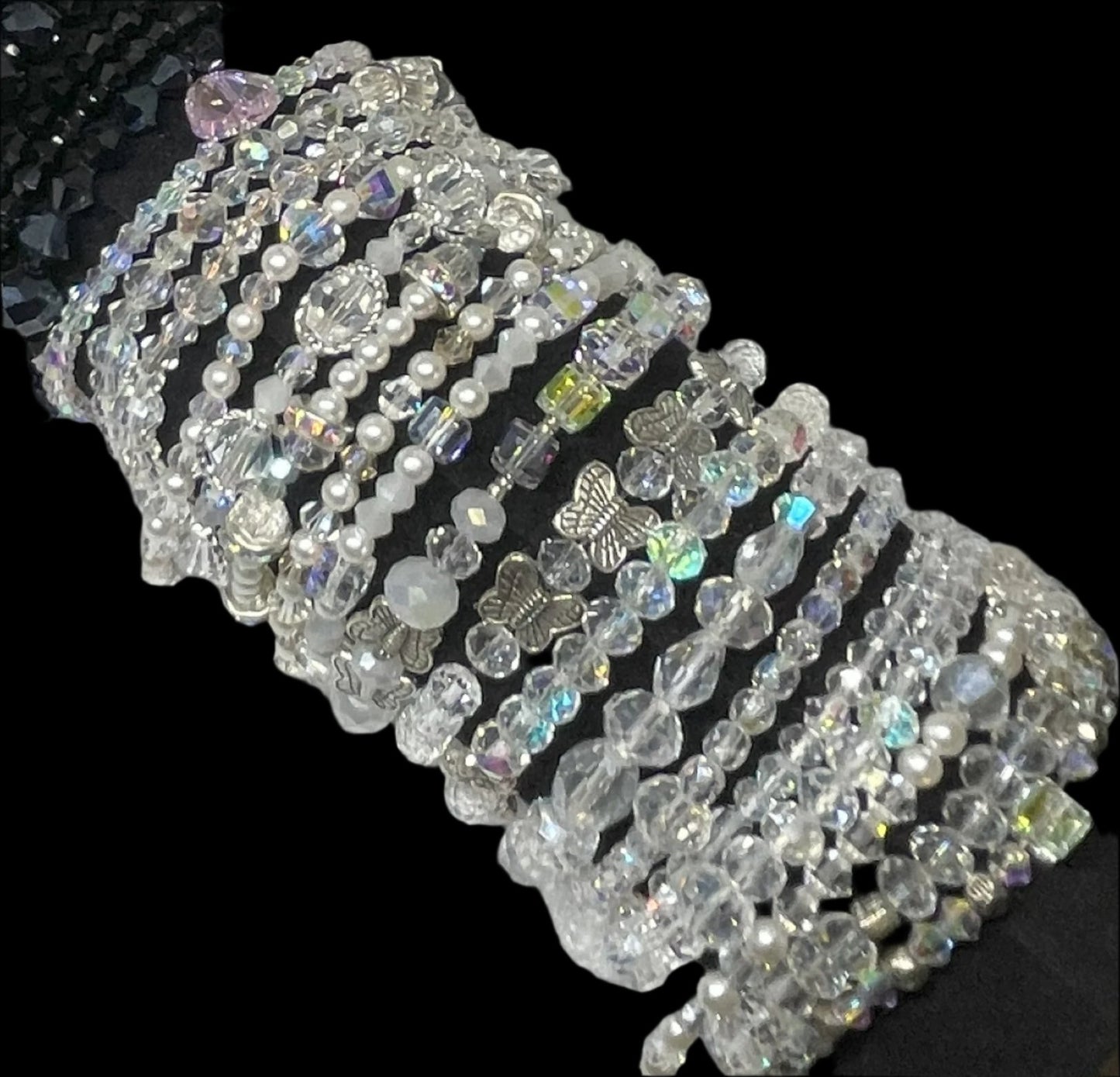 each crystal Bracelet next to each other to choose your favorite